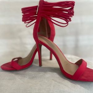 Super cute coral heals with straps around the ankle- never worn